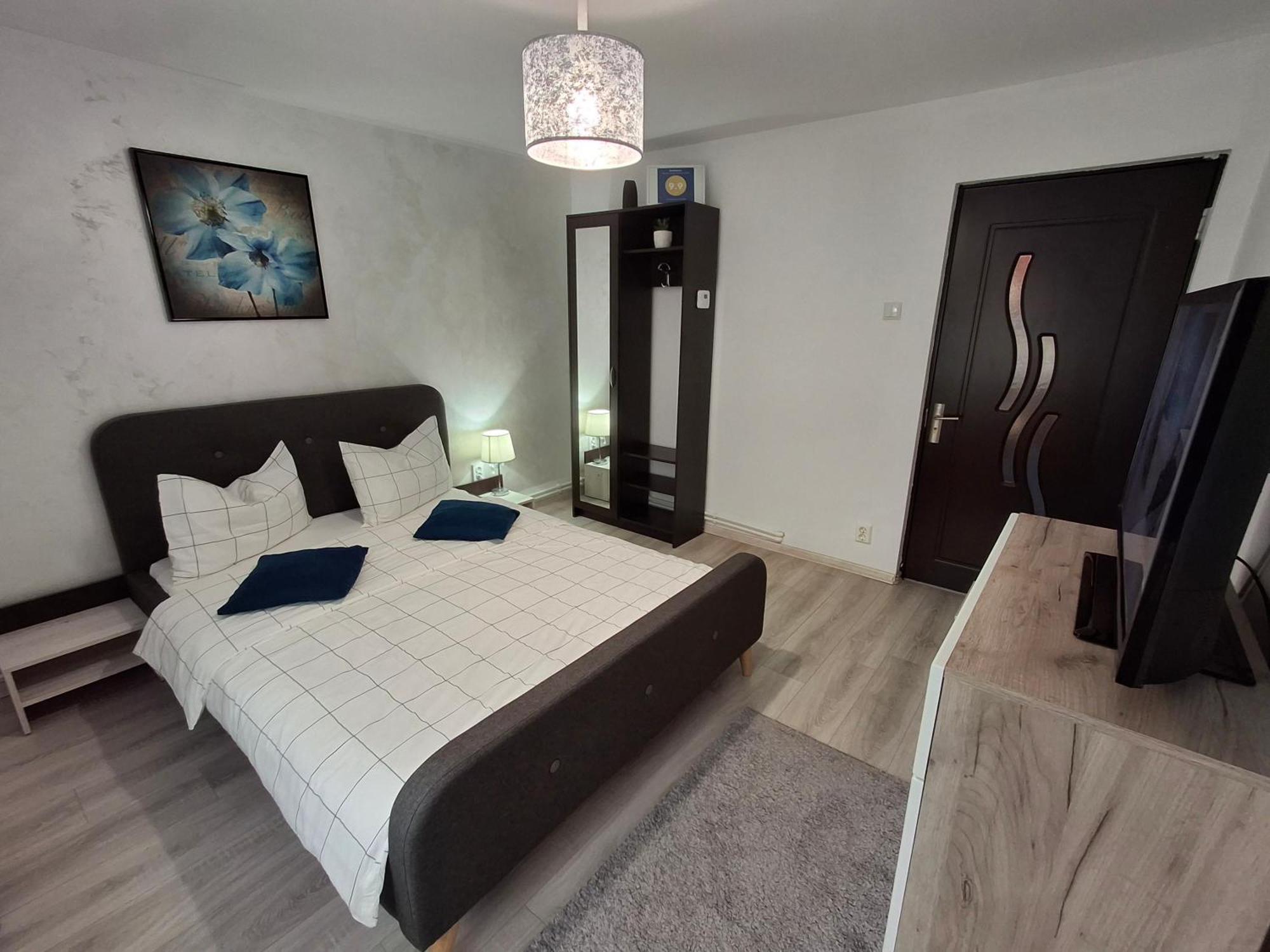 Apartament Claudia 德瓦 外观 照片
