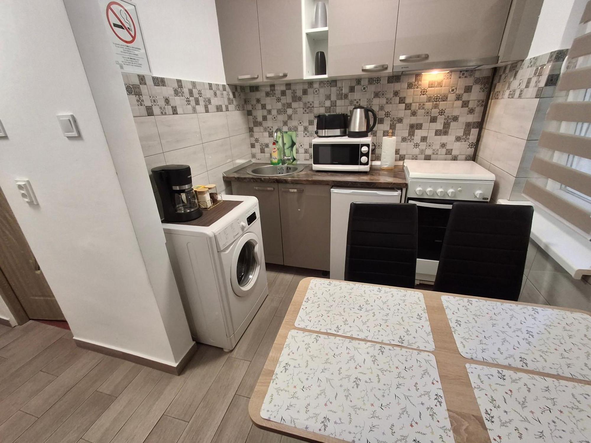Apartament Claudia 德瓦 外观 照片